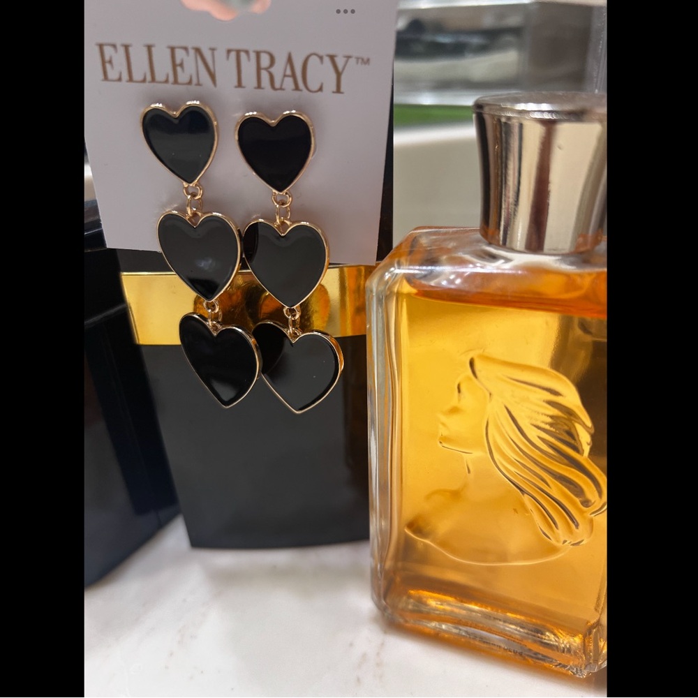 Ellen Tracy Triple Black Heart Drop Earrings NWOT
